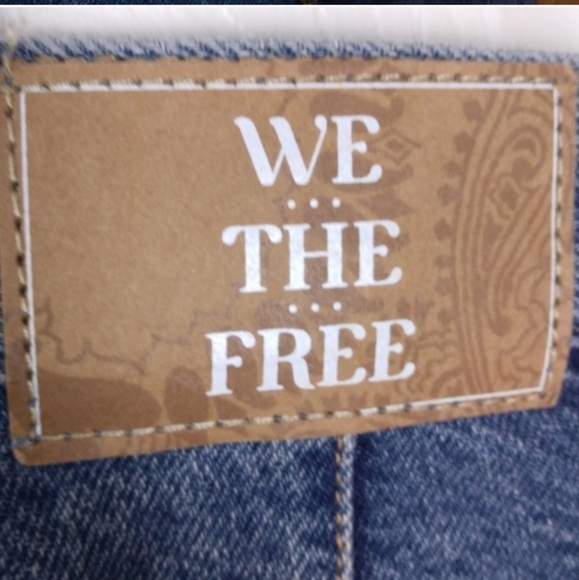 NWOT FREE PEOPLE Curvy Siren Straight Leg Jean $78 - Picture 12 of 15